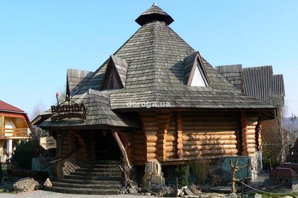 Колиба опришків, Нижнє Селище