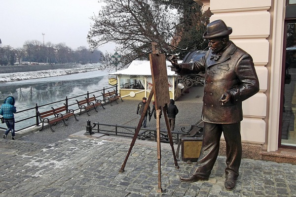 Пам'ятник Рошковича, Ужгород