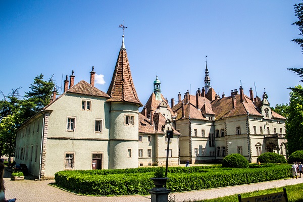 Палац Шенборнів, Чинадієво