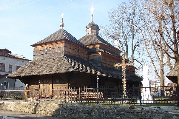 Церква Св. Пантелеймона (Параскеви), Сколе