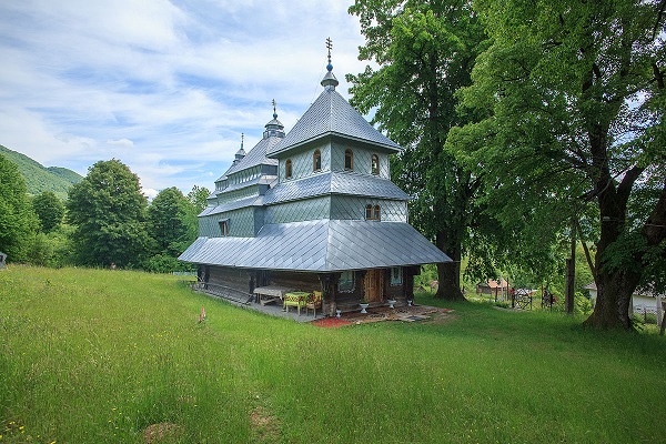 Церква Архангела Михаїла, Вишка