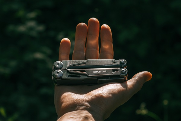 Огляд мультитула ROCKTOL SK02 19 в 1