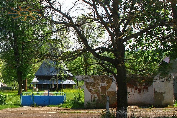 Церква Святого Великомученика Дмитра, Репинне