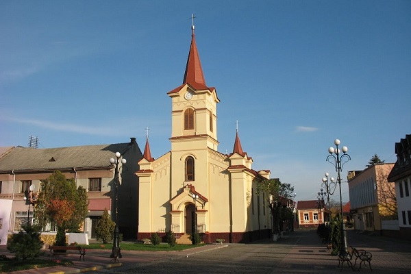 Костел Св. Стефана, Тячів
