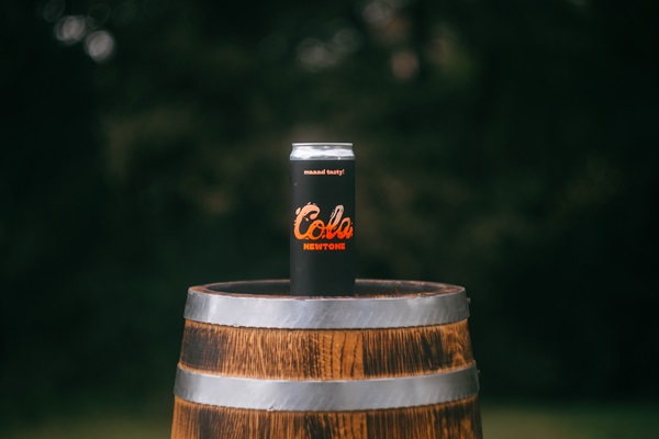 NEWTONE Cola.jpg NEWTONE Cola.jpg
